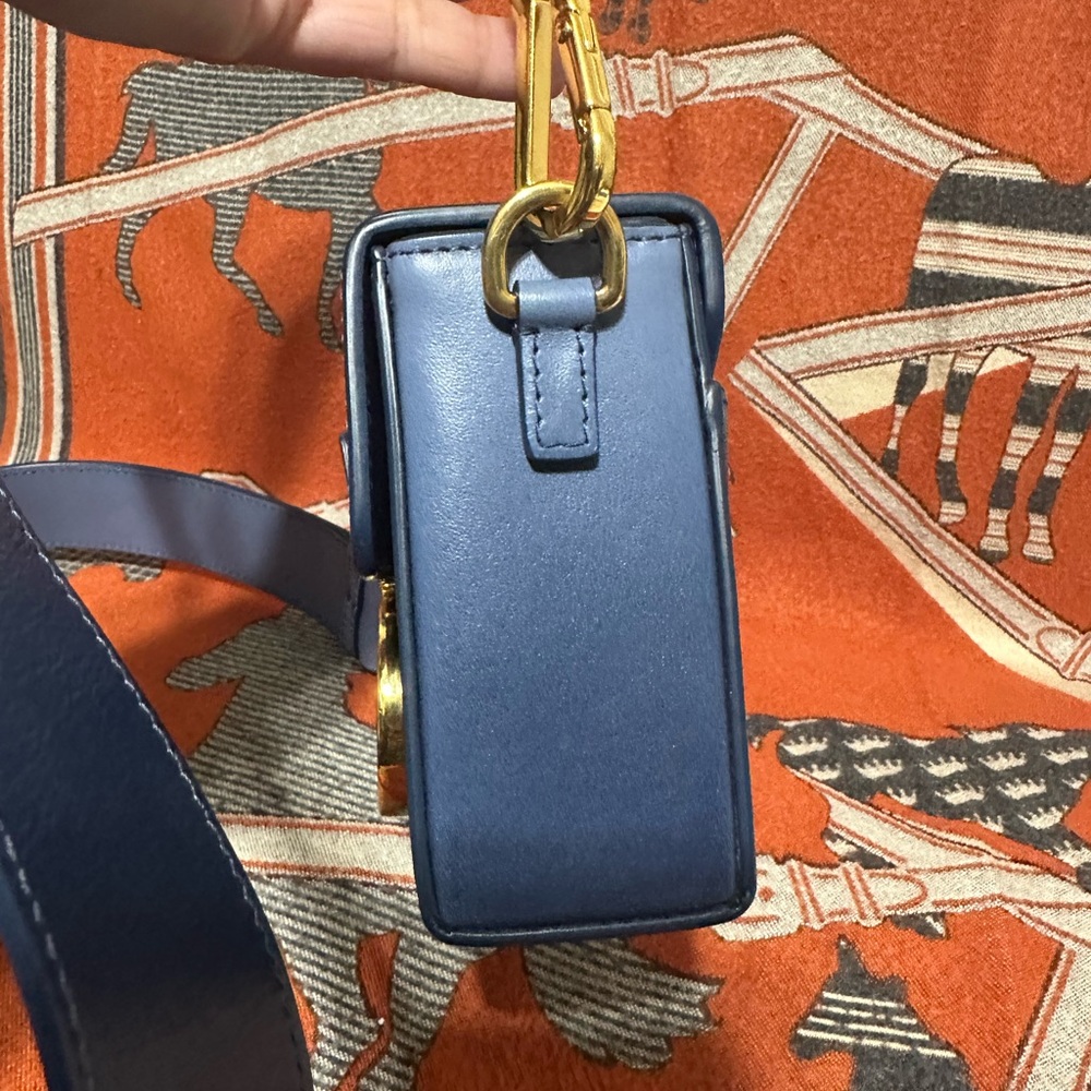 Dior Blue Leather CD Logo Belt Bag with Gold Hardware - Picture 8 of 10
